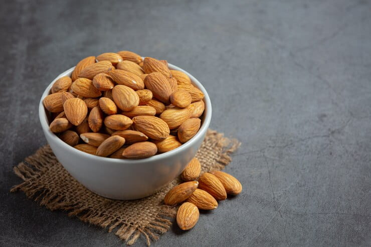 تصویر 1 از قیمت خرید بادام درختی شور عمده به صرفه و ارزان